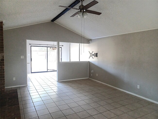 Photo - 7307 Foxwick Ln