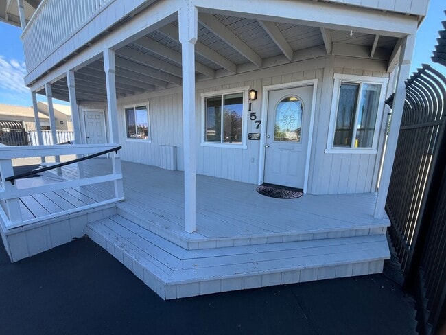 Building Photo - Spacious Single Level 1-bdr, 1-bath in Sisters! ***OWNER PAYS UTILITIES***