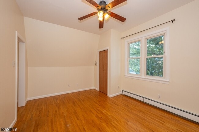 Photo - 120 Bloomfield Ave Unit 2