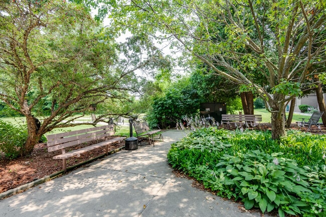 Patio - Grant Park Square Apartments