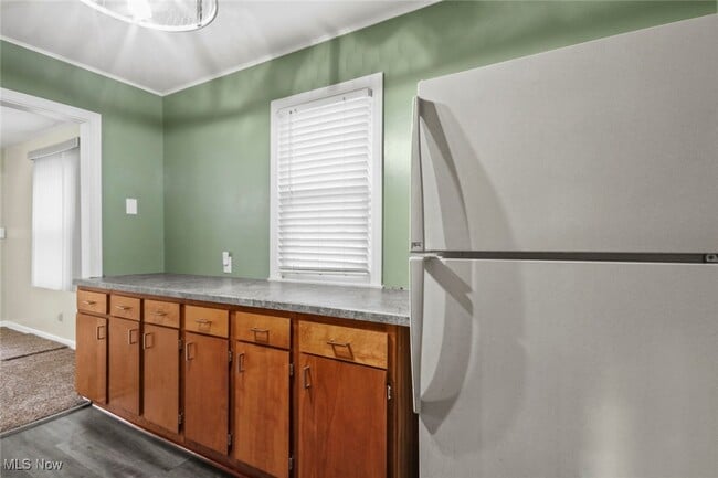 Building Photo - 1553 Bancroft Ave