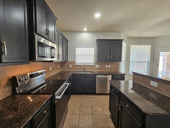 2303 Scott Dr
