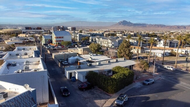 Building Photo - 342 S Water St Unit 4