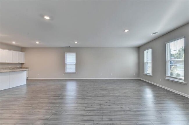 Photo - 4806 Waxwing St