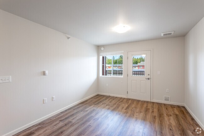 2BR, 1BA - 805SF