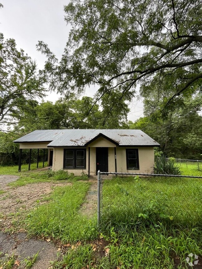 Building Photo - Two Bedroom One Bath Rental