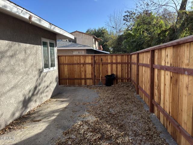 Photo - 111 Bald St Unidad B