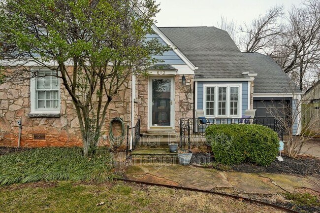 Photo - 612 NW 37th St