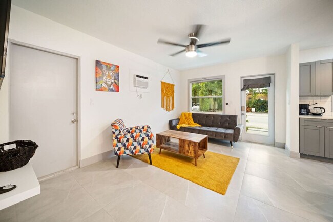 Photo - 847 NE 16th Ave Unit ID1369651P