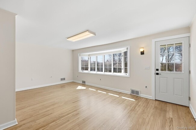 Photo - 1936 Longvue St