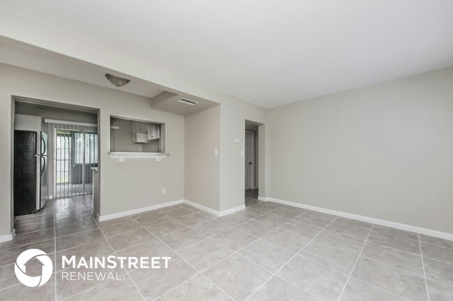 Photo - 1413 Noble Pl