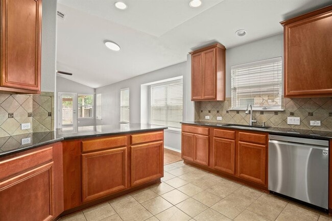 Photo - 14012 Marathon Rd