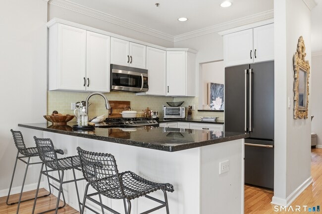 Photo - 570 Danbury Rd Unit 3