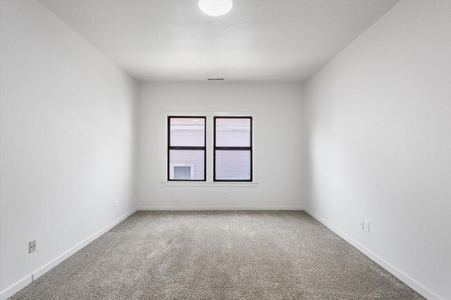 Photo - 1336 Park Ave Unidad 1336 1/2 Park Ave - LU