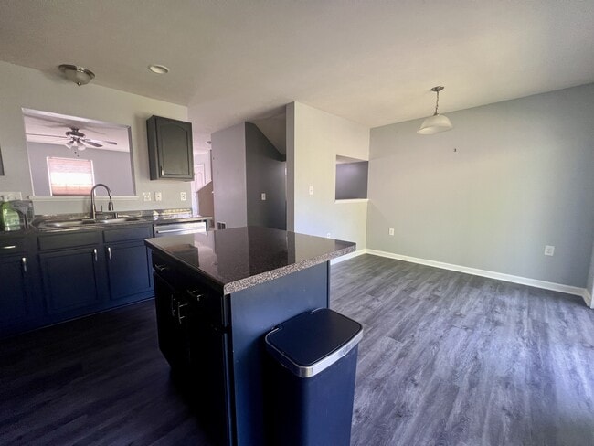 Photo - 328 Falcon Run