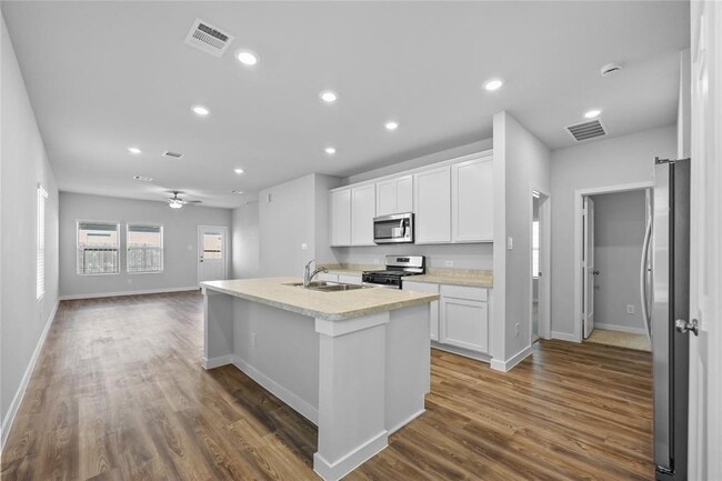 Photo - 16995 Pandora Wy