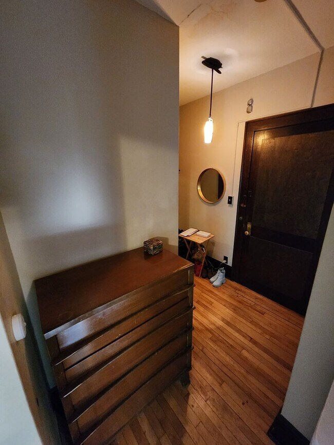 Photo - 2200 Dupont Ave S Unit #1