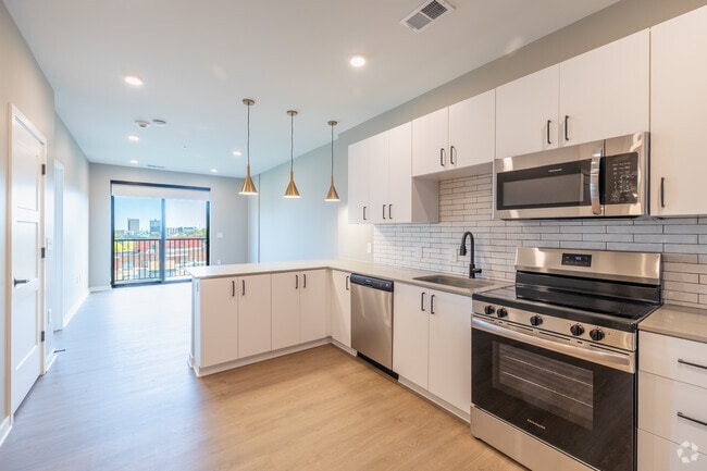 1BR, 1BA - 650SF - Kitchen - Boho Flats