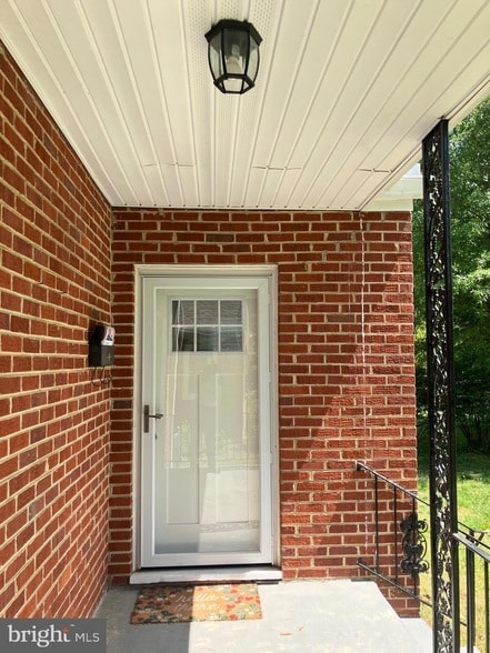Photo - 915 Hampton Rd
