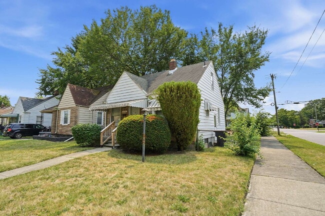 Photo - Cozy Detroit Home with Comfortable Living Space!