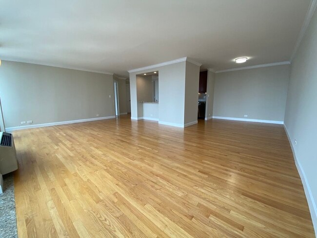 Photo - 111 E Chestnut St Unit 39J