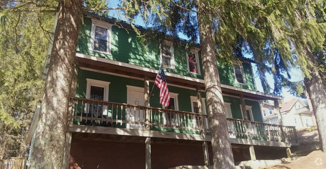 Building Photo - 35 1st St Rental