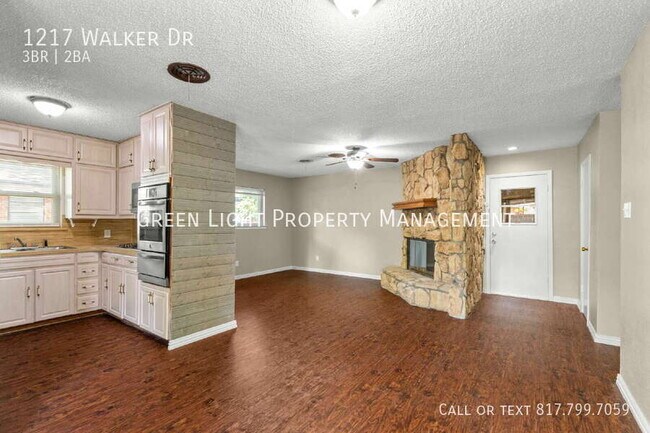 Photo - 1217 Walker Dr