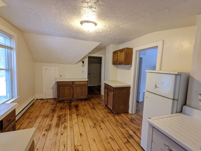 Photo - 720 Hill Ave Unit 2