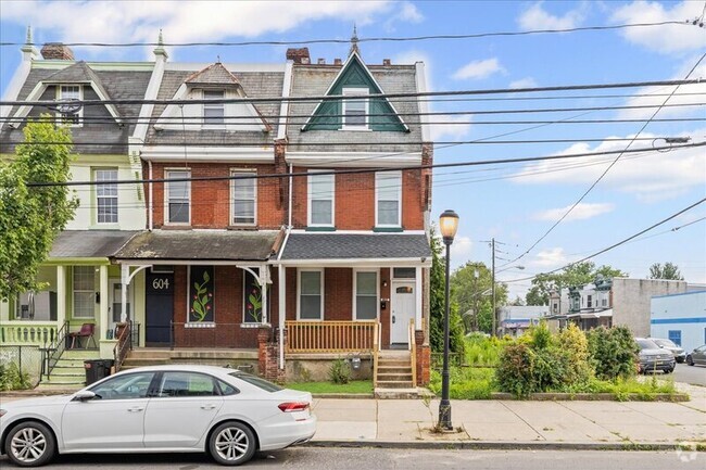 Building Photo - 602 State St Rental