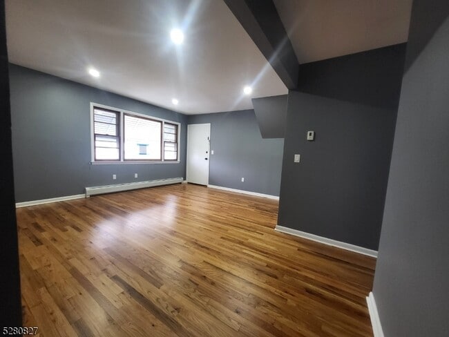 Photo - 16 Willard Pl Unit 1