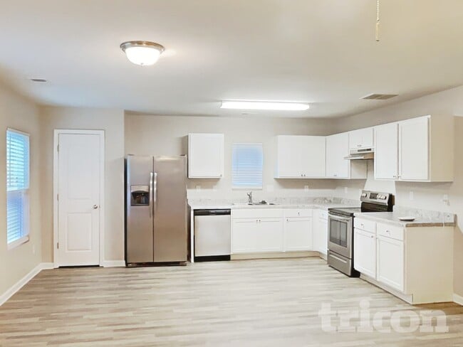 Photo - 337 Freeman Cir