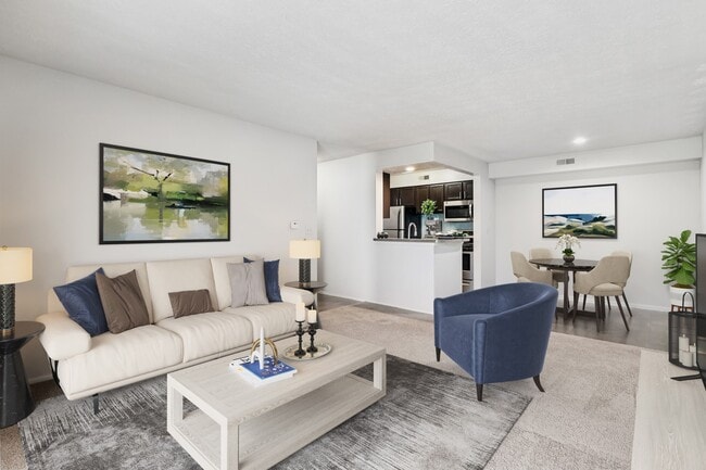 Photo - Hunters Chase