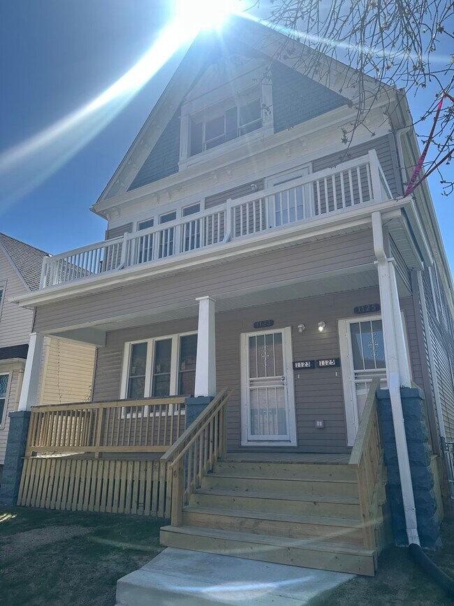 1123-25 N 24TH ST - 1123-25 N 24TH ST Apartment Unit 1125 - Upper