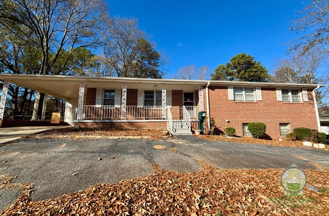 Building Photo - 17 Eula St