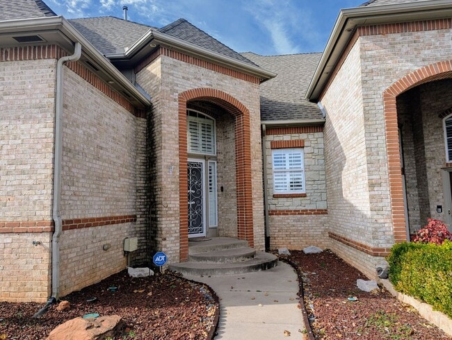 Photo - Stylish Townhome in Norman – Skylights, Courtyard & 2-Car Garage