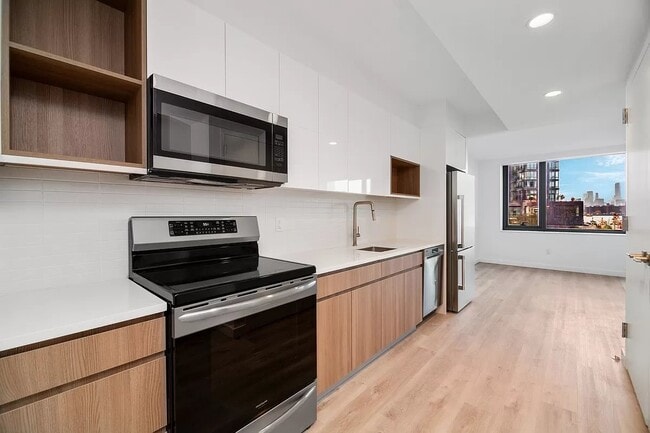 Photo - 77 Commercial Street Unidad 229