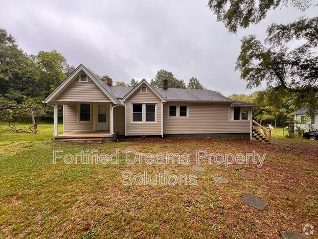 Building Photo - 3007 Gilbert St Rental