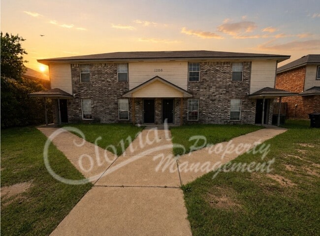 Building Photo - 1206 Industrial Blvd Unit C