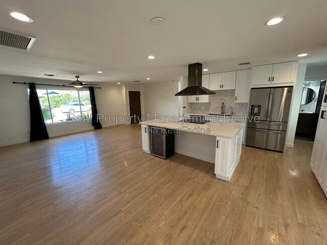 Photo - 8631 E Jackrabbit Rd