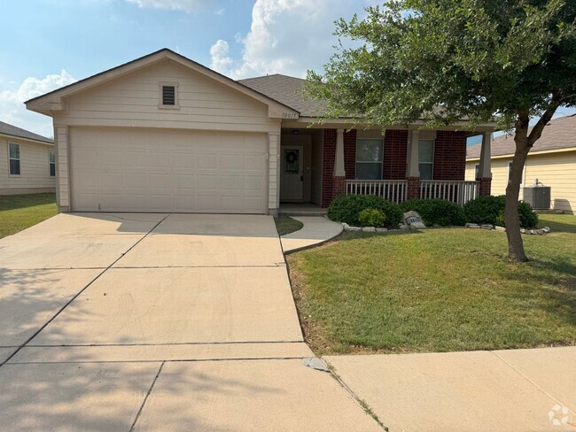 Building Photo - Welcome home to 10115 Red Iron Creek!