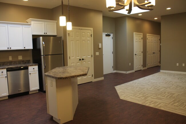 Photo - 225 Belgrade Ave Unidad B