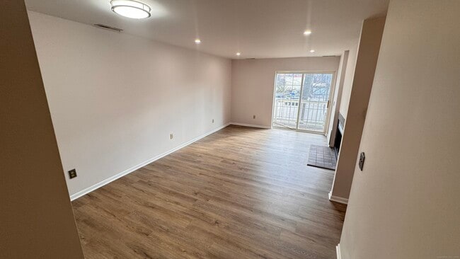 Photo - 25 Janet Cir Unit F