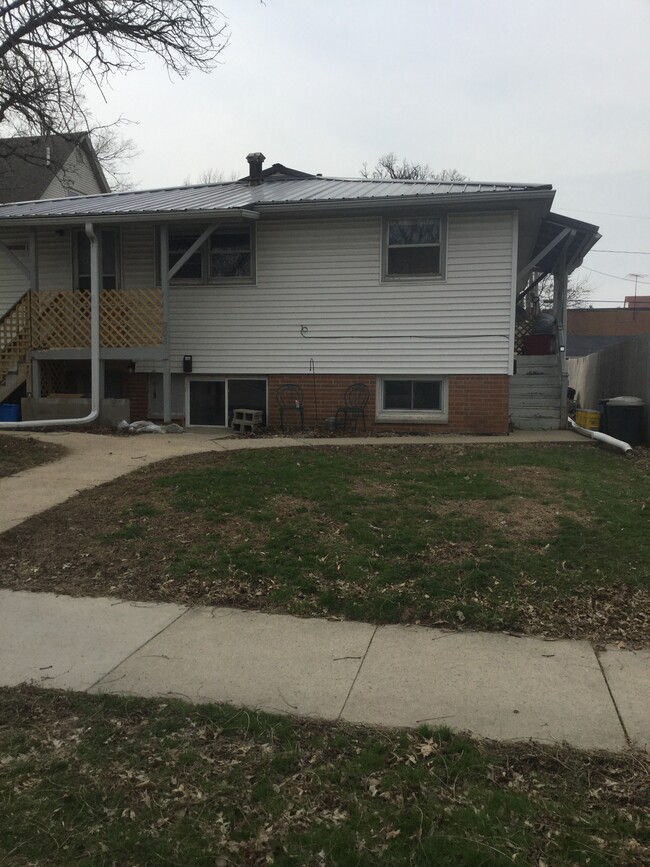 Photo - 221 4th St NE Apartment Unit 223