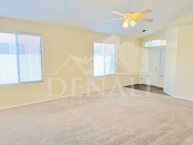 Photo - 797 N Gregory Pl