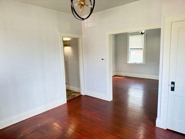 Photo - 3304 Daytona Ave