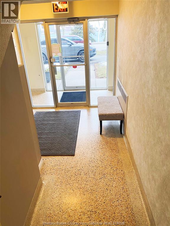 Photo - 1805 Riverside Dr W Unité 203