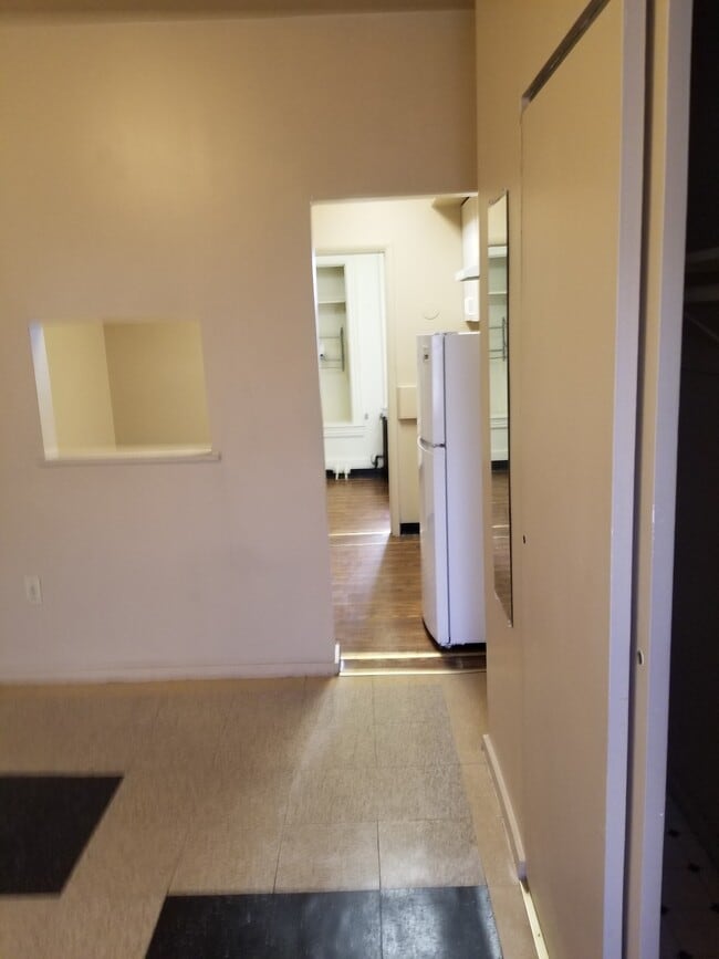 Photo - 1226 W Allegheny Ave Unit 1226 2 fRONT