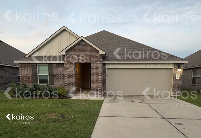 Photo - 121 Yardley Ct
