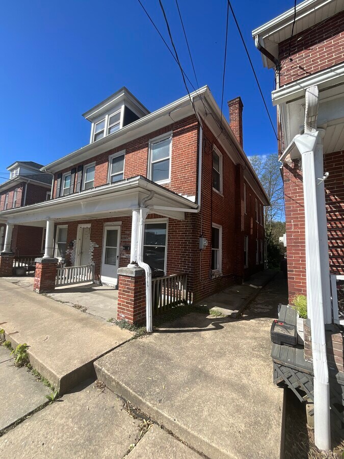 Photo - 40 N Poplar St Unidad 102