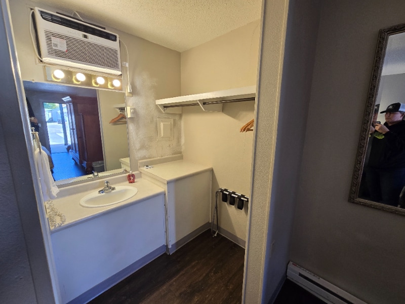 Photo - 346 W Kansas St Unit 104